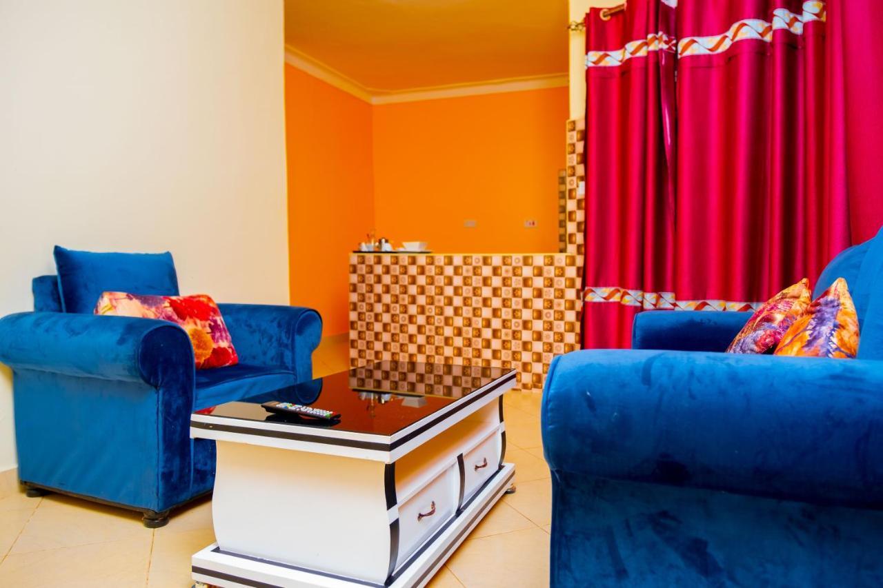 Airport Unique Hotel Εντέμπε Εξωτερικό φωτογραφία