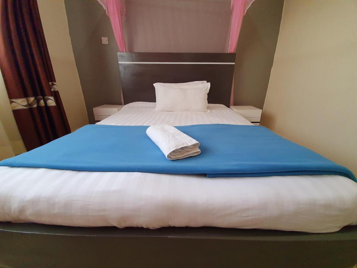 Airport Unique Hotel Εντέμπε Εξωτερικό φωτογραφία