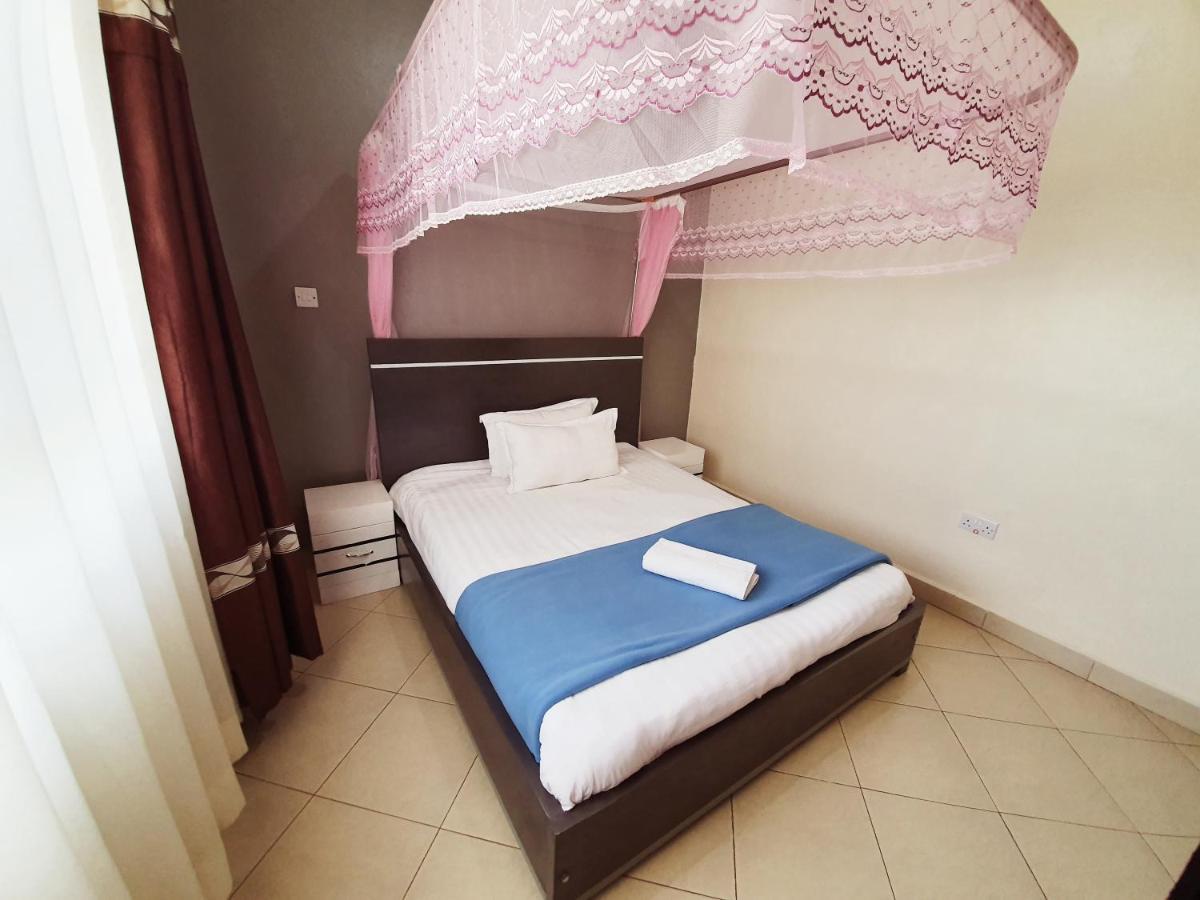 Airport Unique Hotel Εντέμπε Εξωτερικό φωτογραφία